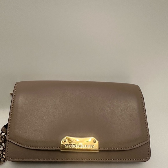 Burberry Madison Leather Beige Crossbody Bag with Gold Accents Authentic - Picture 3 of 12